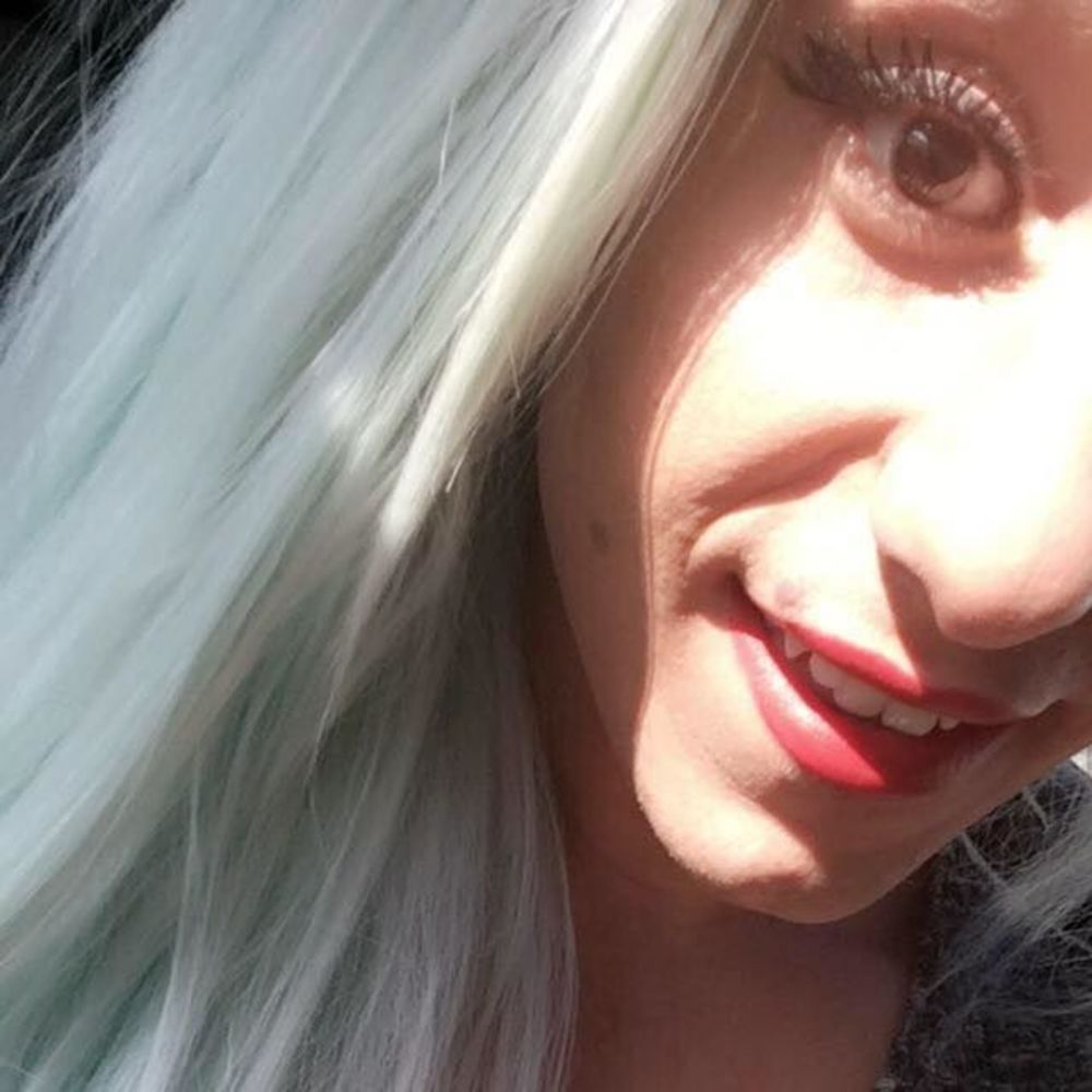 Meet your Posher, Phoenix